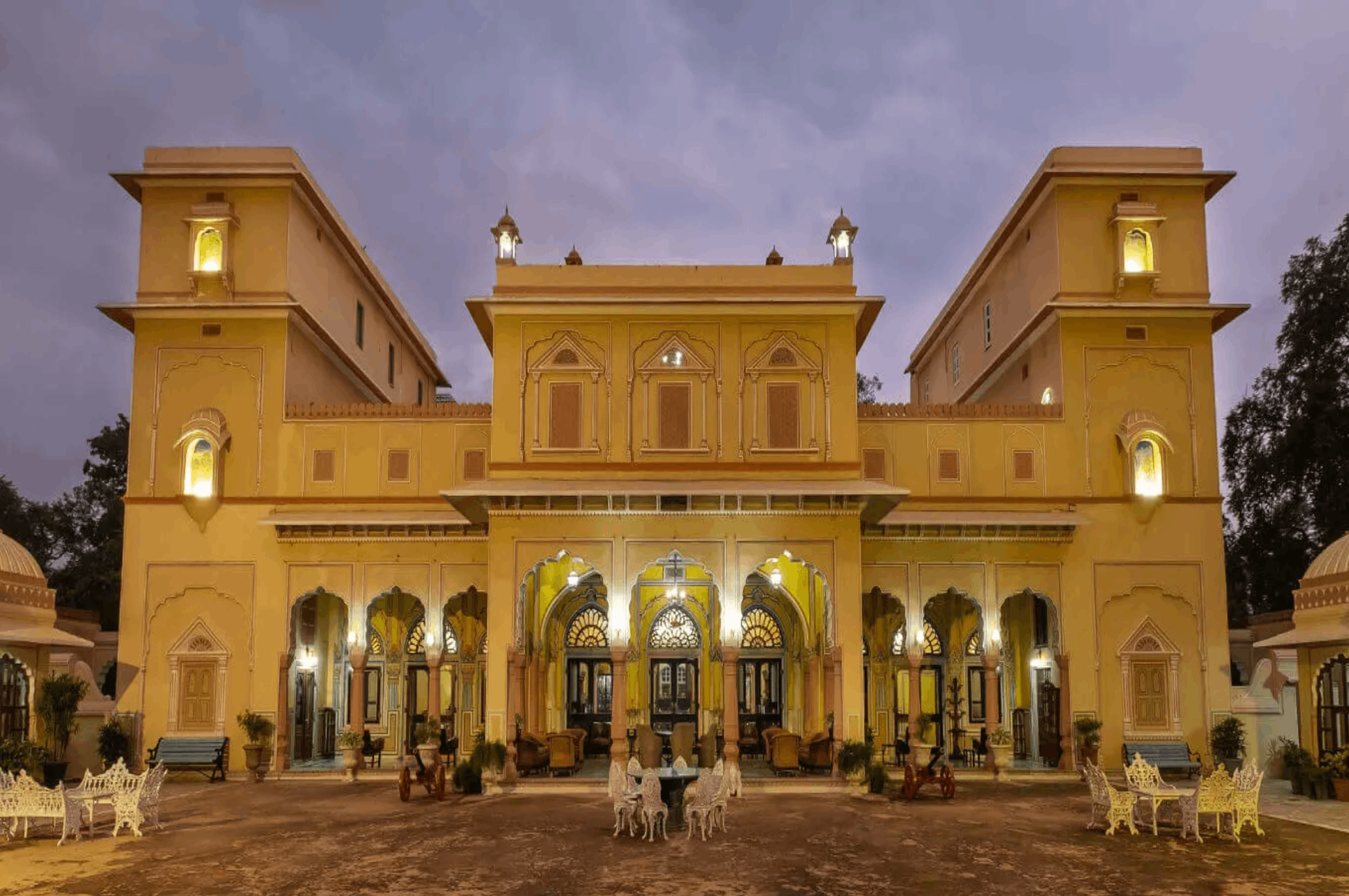 Heritage Hotel & Restaurant